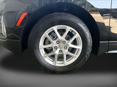 Used 2024 Chevrolet Equinox LT AWD/4WD image 8