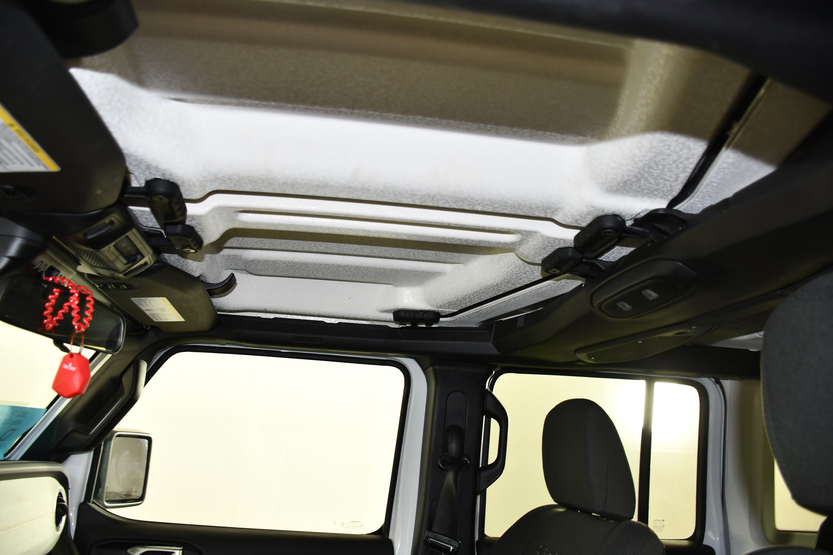 Used 2024 Jeep Wrangler Unlimited Sahara AWD/4WD image 38