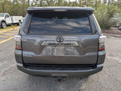Used 2021 Toyota 4Runner SR5 Premium w/ Moonroof Package image 5