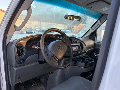 Used 2008 Ford E-350 and Econoline 350 Extended Super Duty image 15
