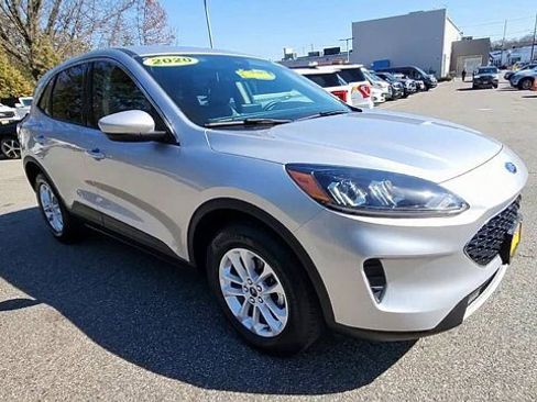 Certified 2020 Ford Escape SE AWD/4WD image 2