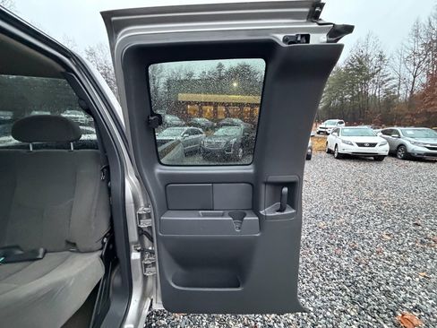 Used 2005 Chevrolet Silverado 1500 LS w/ Light Duty Power Package image 7