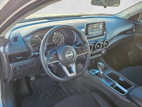 Used 2024 Nissan Sentra SV image 10