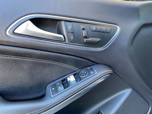 Used 2014 Mercedes-Benz CLA 250 4MATIC image 14