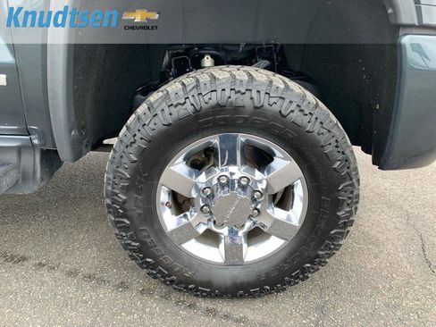 Used 2018 GMC Sierra 3500 Denali w/ Duramax Plus Package image 9