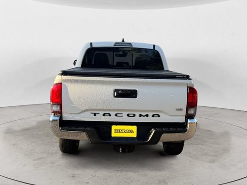 Used 2022 Toyota Tacoma SR5 RWD image 6