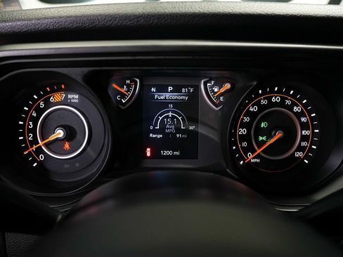 Used 2025 Jeep Wrangler Unlimited Sport AWD/4WD image 29