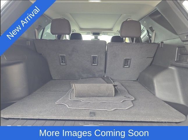 Used 2023 Chevrolet Equinox LT FWD image 16