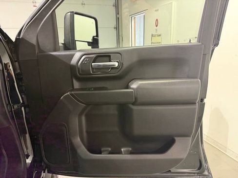 Certified 2025 Chevrolet Silverado 2500 Custom w/ Custom Value Package AWD/4WD image 23
