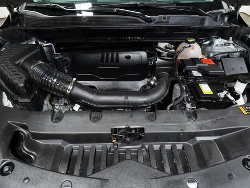 Used 2023 Chevrolet Blazer LT w/ Driver Confidence Package image 9