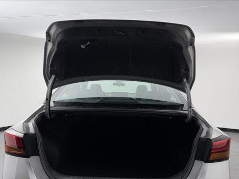 Used 2023 Nissan Altima 2.5 SL FWD image 17