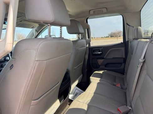 Used 2016 GMC Sierra 2500 SLT w/ Driver Alert Package image 28