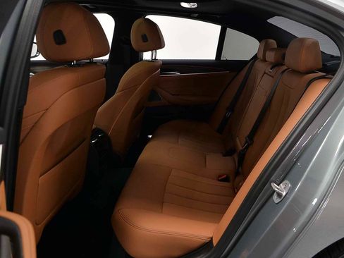 Certified 2023 BMW 530i w/ Premium Package image 10