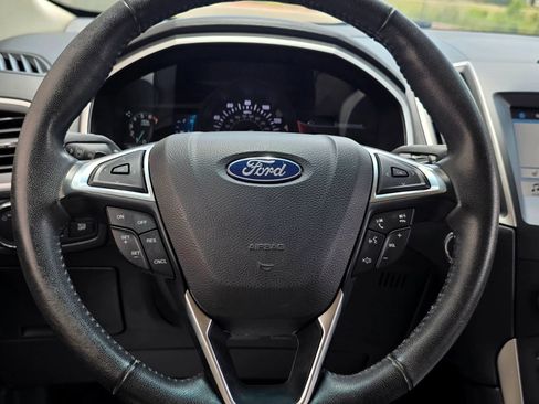 Used 2019 Ford Edge SEL w/ Equipment Group 201A AWD/4WD image 28