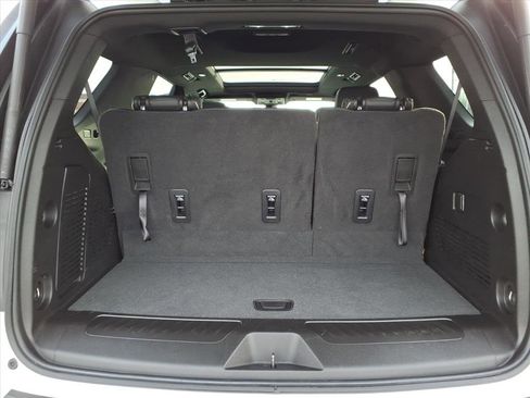 Used 2022 GMC Yukon SLT image 30