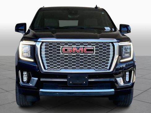 Used 2023 GMC Yukon XL Denali w/ Denali Reserve Package image 6