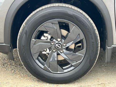 New 2026 Nissan Rogue SV AWD/4WD image 35