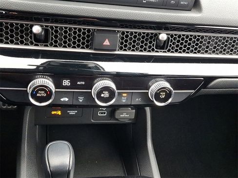 Used 2022 Honda Civic Sport image 17