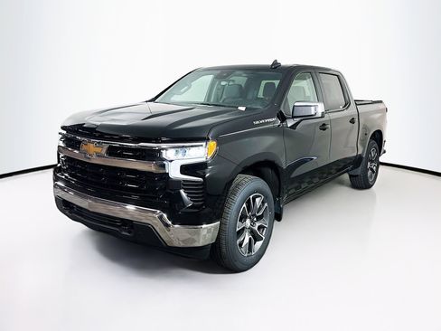 Used 2022 Chevrolet Silverado 1500 LT AWD/4WD image 3