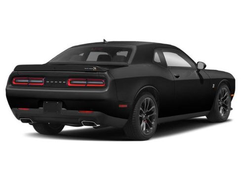 Used 2021 Dodge Challenger R/T Scat Pack RWD image 2