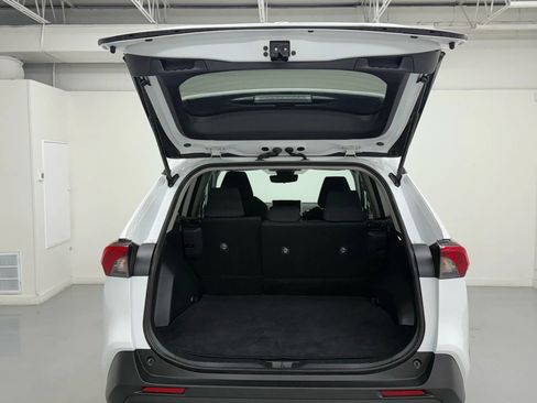 Used 2024 Toyota RAV4 LE image 39