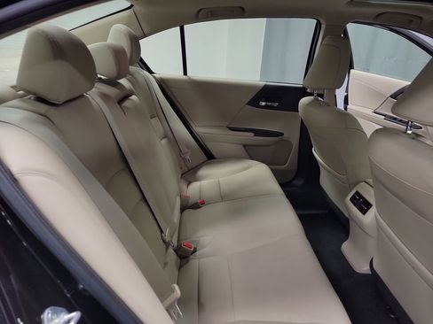 Used 2017 Honda Accord EX-L image 21