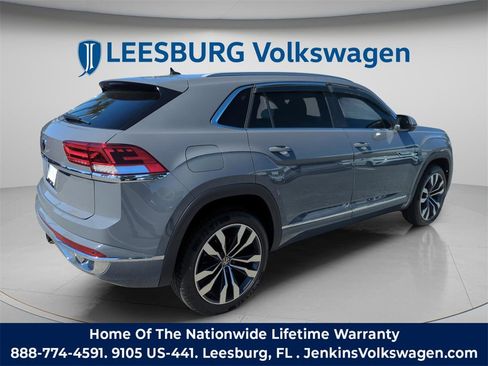 Used 2021 Volkswagen Atlas Cross Sport SEL R-Line image 6