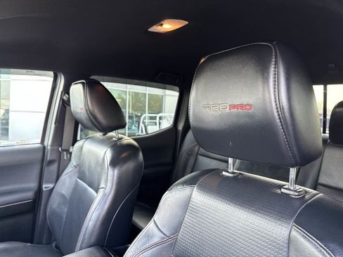 Used 2017 Toyota Tacoma TRD Pro image 15