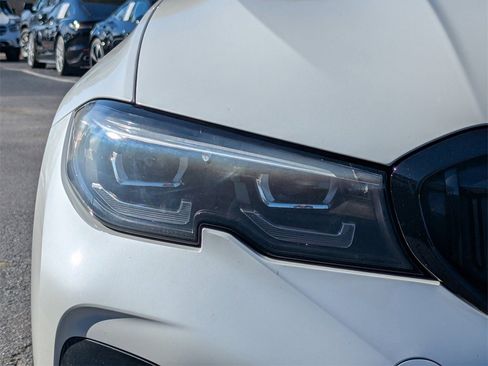 Used 2022 BMW 330i Sedan w/ M Sport Package image 29