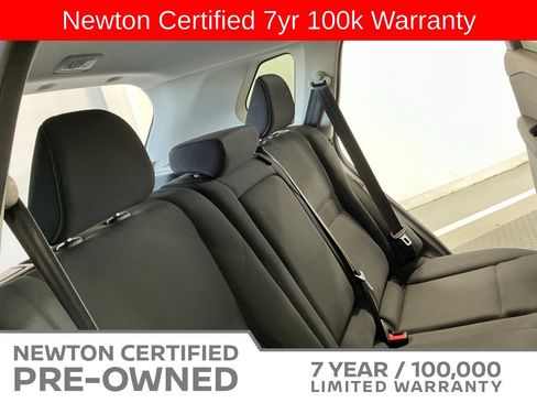 Used 2023 Nissan Rogue S AWD/4WD image 19