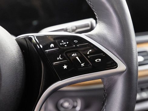 Used 2025 Mercedes-Benz GLE 450 4MATIC w/ AMG Line Exterior image 13