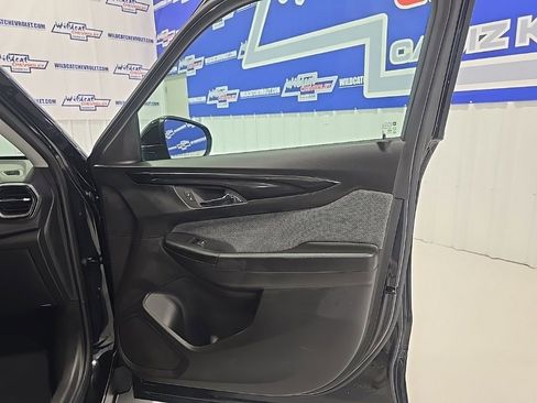 Used 2025 Chevrolet TrailBlazer LT image 26