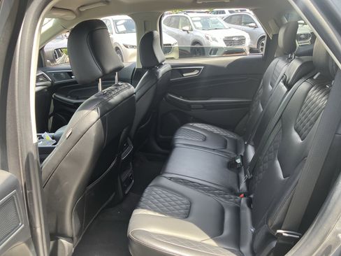 Certified 2024 Ford Edge Titanium AWD/4WD image 15