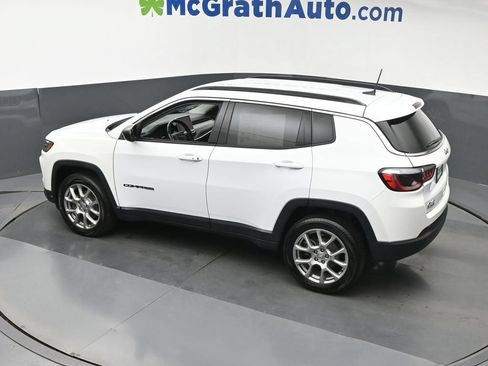 Used 2022 Jeep Compass Latitude AWD/4WD image 22