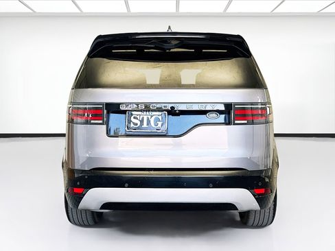 Used 2021 Land Rover Discovery S R-Dynamic image 5