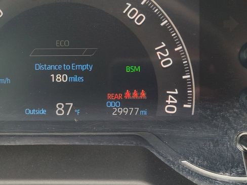 Used 2024 Toyota RAV4 XLE Premium image 11