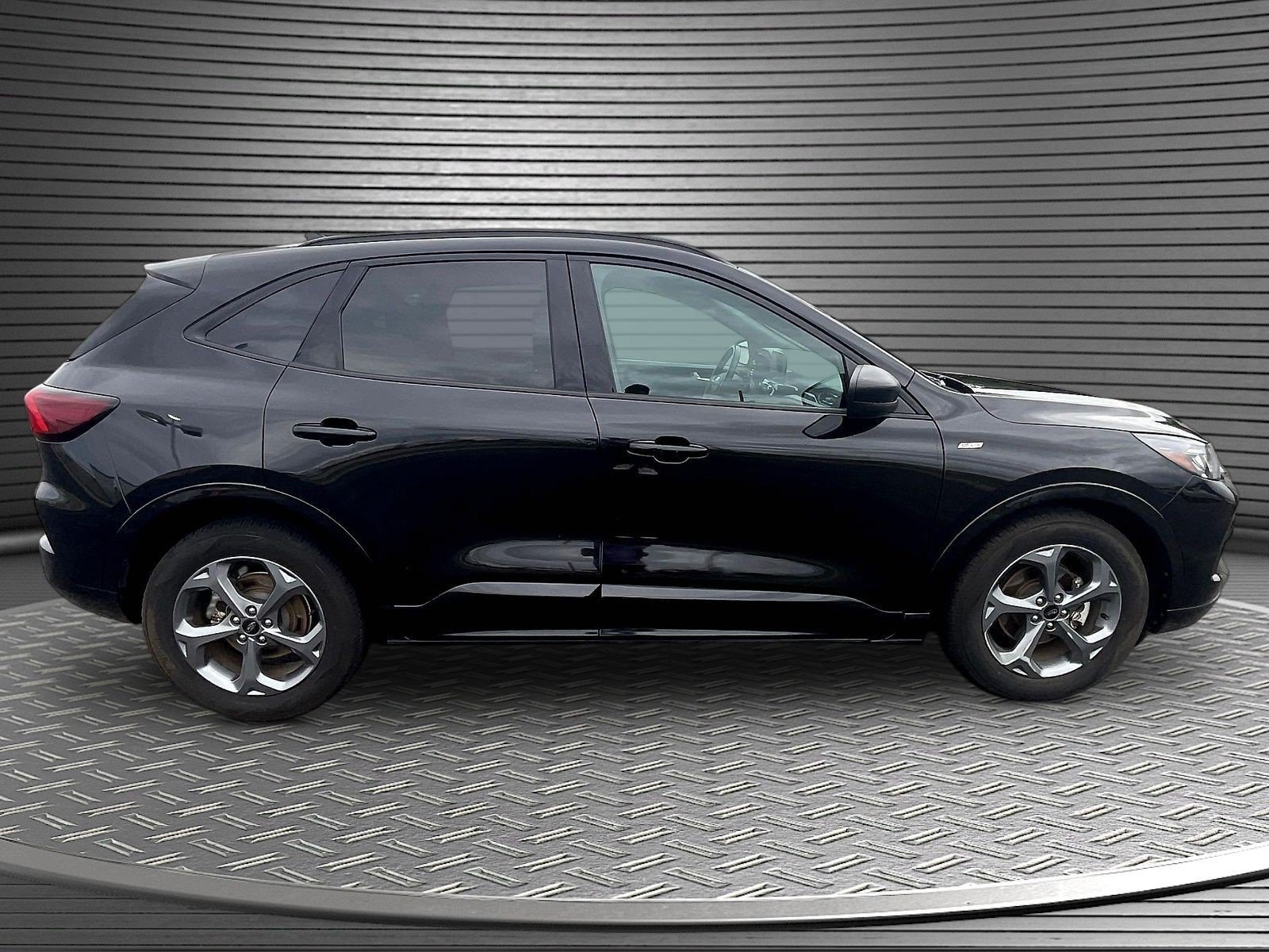 Used 2024 Ford Escape ST-Line FWD image 8
