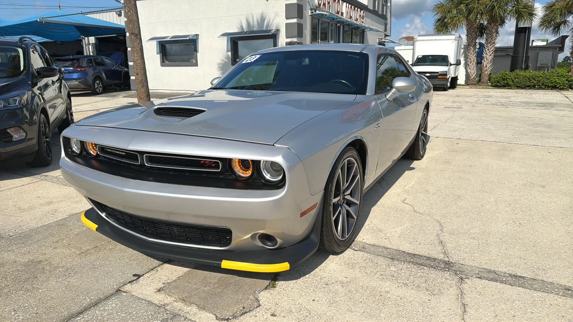 Used 2023 Dodge Challenger R/T RWD image 1