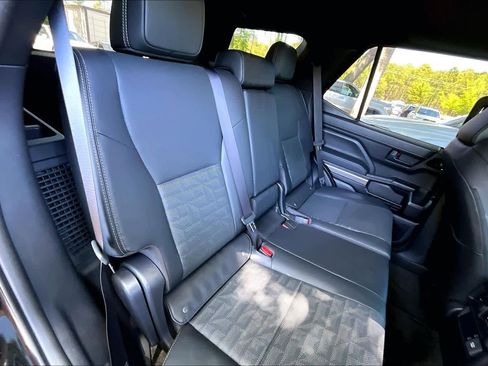 Used 2025 Toyota 4Runner TRD Off-Road Premium image 20