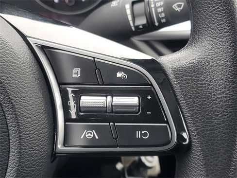 Certified 2024 Kia Forte LXS w/ LXS Technology Package image 19