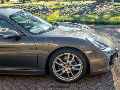 Used 2014 Porsche Cayman image 11