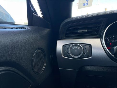 Used 2022 Ford Mustang Premium image 19