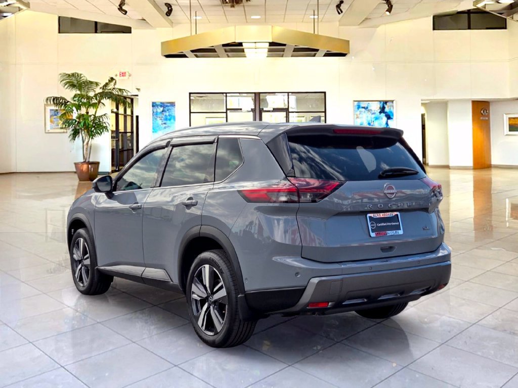 Certified 2024 Nissan Rogue SL w/ SL Premium Package FWD image 7