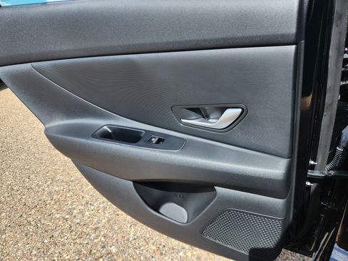New 2025 Hyundai Elantra Blue image 11