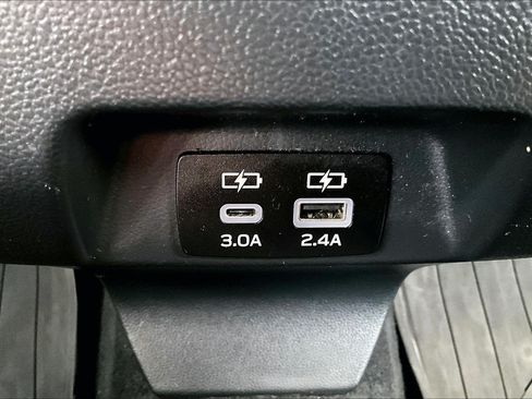 Used 2024 Subaru Crosstrek 2.0i Premium AWD/4WD image 31