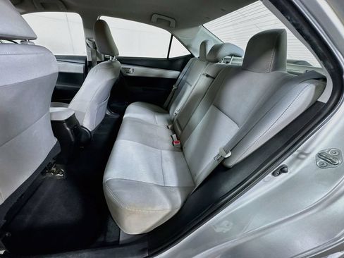 Used 2015 Toyota Corolla LE FWD image 28