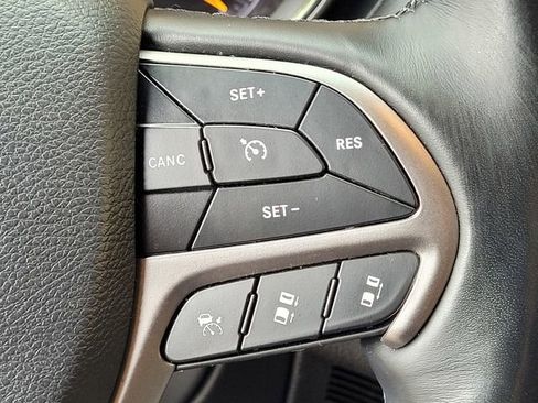 Used 2020 Jeep Grand Cherokee High Altitude AWD/4WD image 30