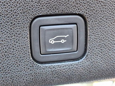 Certified 2023 Cadillac XT6 Sport w/ Technology Package image 26