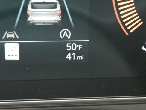 Certified 2026 Hyundai Kona SE image 29