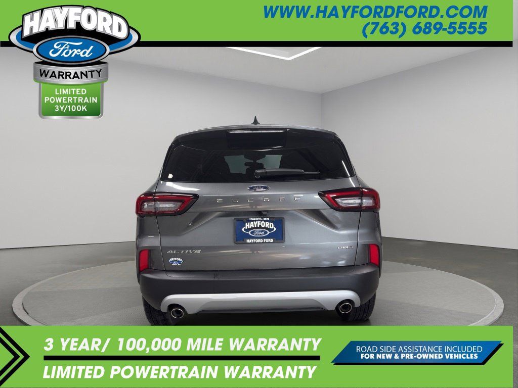 Used 2026 Ford Escape Active w/ Cold Weather Package AWD/4WD image 4